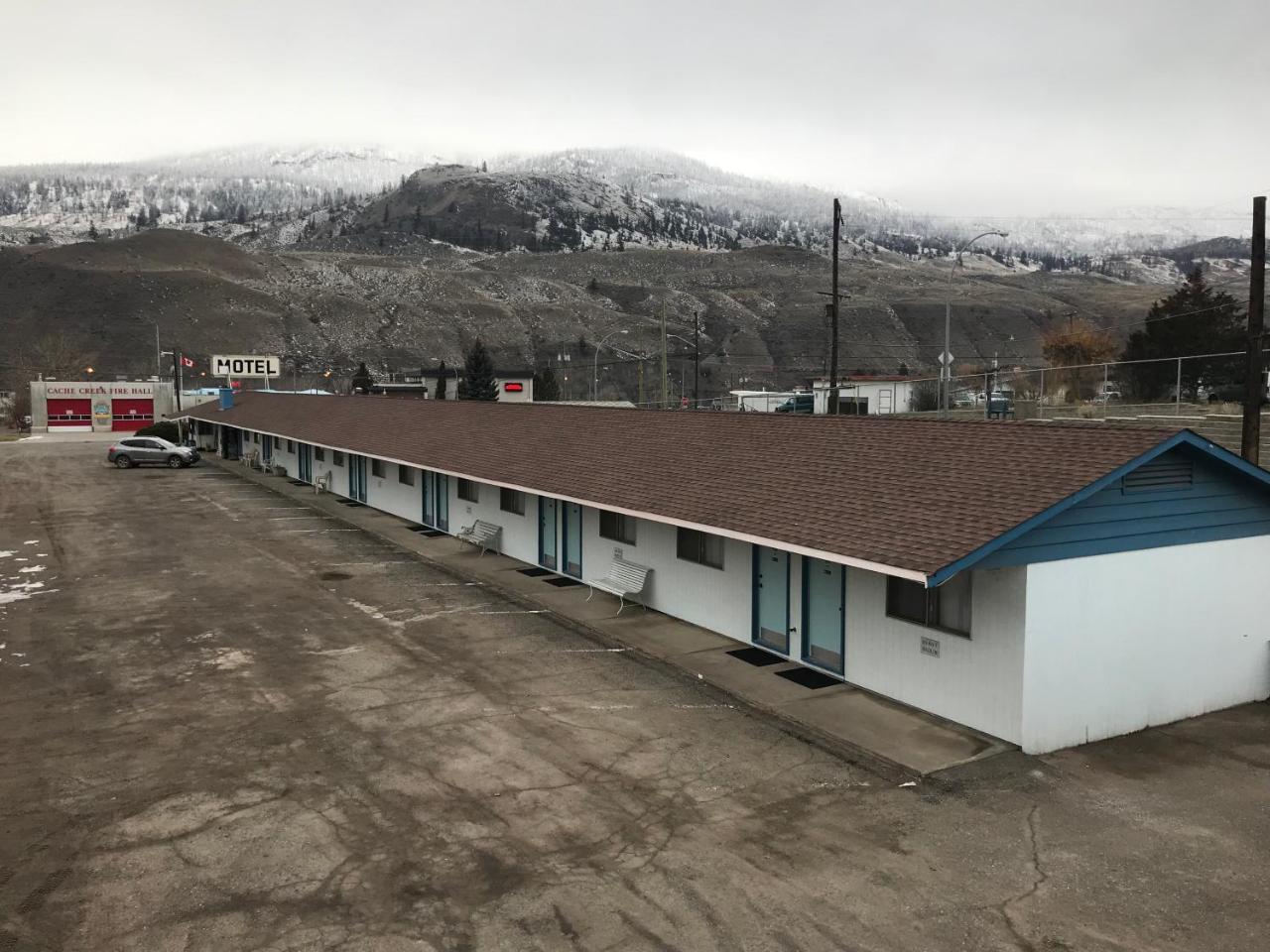 Tumbleweed Motel Cache Creek Exterior photo